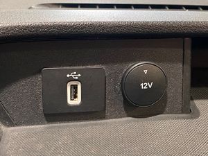 Ford Transit Custom Kombi 2.0 TDCI 320 L1 Trend - GARANTIA FÁBRICA 08/2026 - Foto 27