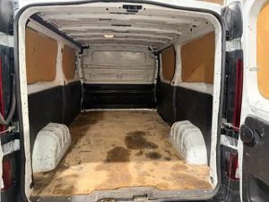 Nissan Primastar Furgon 29 L2H1 2.0 DCI 110cv  - GARANTIA MECANICA - Foto 9