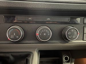 Volkswagen Crafter 35 Furgon BM TA L3H3 2.0TDI 103kW140CV - GARANTIA MECANICA - Foto 20