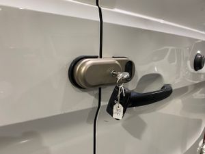 Volkswagen Crafter 35 Furgon BL TA L4H3 2.0TDI 103kW 140CV GARANTIA MECANICA - Foto 8