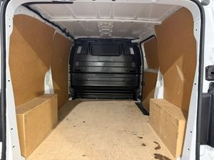 Opel Vivaro Furgón 1.5 BLUEHDI 88KW (120CV) - GARANTIA FÁBRICA 01/2029 - Foto 9