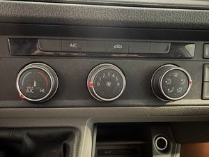 Volkswagen Crafter 35 Furgon BM TA L3H3 2.0TDI 103kW140CV - GARANTIA MECANICA - Foto 20