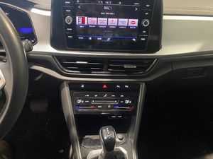 Volkswagen T-Roc Life 1.5 TSI 110 kW (150 CV) DSG - GARANTIA MECANICA - Foto 17