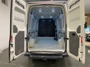 Volkswagen Crafter 35 Furgon BL TA L4H3 2.0TDI 103kW 140CV GARANTIA MECANICA - Foto 9