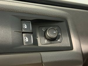 Volkswagen Crafter 35 Furgon BM TA L3H3 2.0TDI 103kW140CV FRIGORIFICO CONGELACION - GARANTIA MECANICA - Foto 31