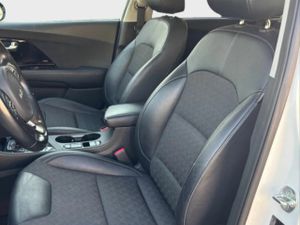 Kia Niro 1.6 GDi HEV 104kW 141CV Emotion - Foto 7