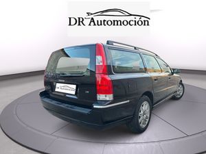 Volvo V70 2.4 D5 Momentum - Foto 4
