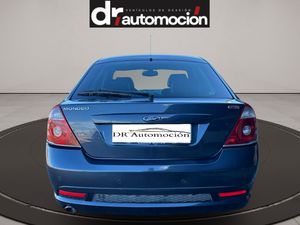 Ford Mondeo 5p Titanium X 2.2 TDCi 155cv 6 vel. - Foto 5