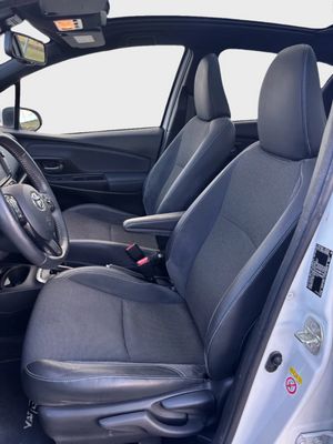 Toyota GR Yaris Yaris 5p 100H Advance - Foto 7