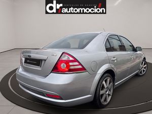 Ford Mondeo 4p Titanium 2.0 TDCi 130cv 6 vel. - Foto 4