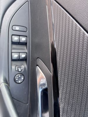 Peugeot 208 e-208 GT 100 kW - Foto 17