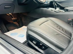 BMW Serie 5 530dA xDrive Touring 286cv - Foto 17