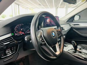 BMW Serie 5 530dA xDrive Touring 286cv - Foto 19