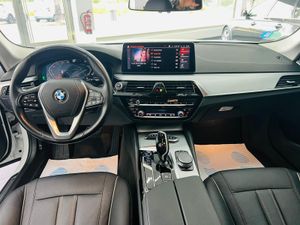 BMW Serie 5 530dA xDrive Touring 286cv - Foto 13