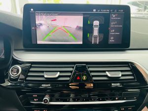 BMW Serie 5 530dA xDrive Touring 286cv - Foto 26