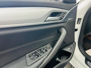 BMW Serie 5 530dA xDrive Touring 286cv - Foto 18