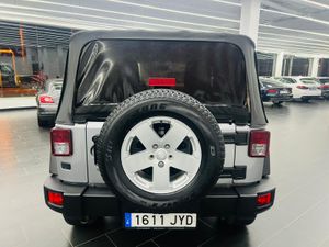 Jeep Wrangler Jeep Wrangler Unlimited 2.8 CRD Sport - Foto 5