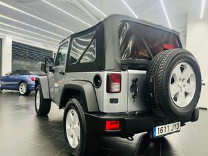 Jeep Wrangler Jeep Wrangler Unlimited 2.8 CRD Sport - Foto 4