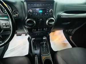 Jeep Wrangler Jeep Wrangler Unlimited 2.8 CRD Sport - Foto 21