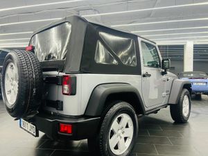 Jeep Wrangler Jeep Wrangler Unlimited 2.8 CRD Sport - Foto 6