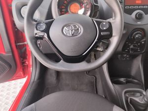 Toyota Aygo 1.0 70 xplay - Foto 8