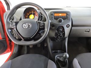 Toyota Aygo 1.0 70 xplay - Foto 8