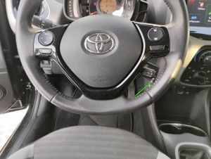 Toyota Aygo 1.0 70 xplay - Foto 8