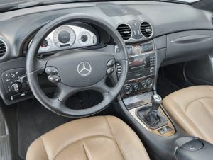 Mercedes CLK CLK 200 K Avantgarde Cabrio - Foto 8