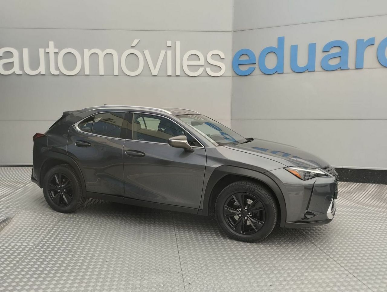 Lexus UX 2.0 250h Business - Foto 1