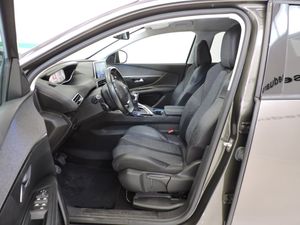 Peugeot 3008 1.5 BlueHDi 96kW 130CV SS Allure - Foto 8