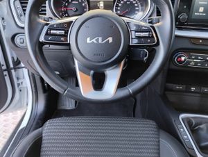 Kia XCeed 1.0 TGDi Drive 88kW 120CV - Foto 11