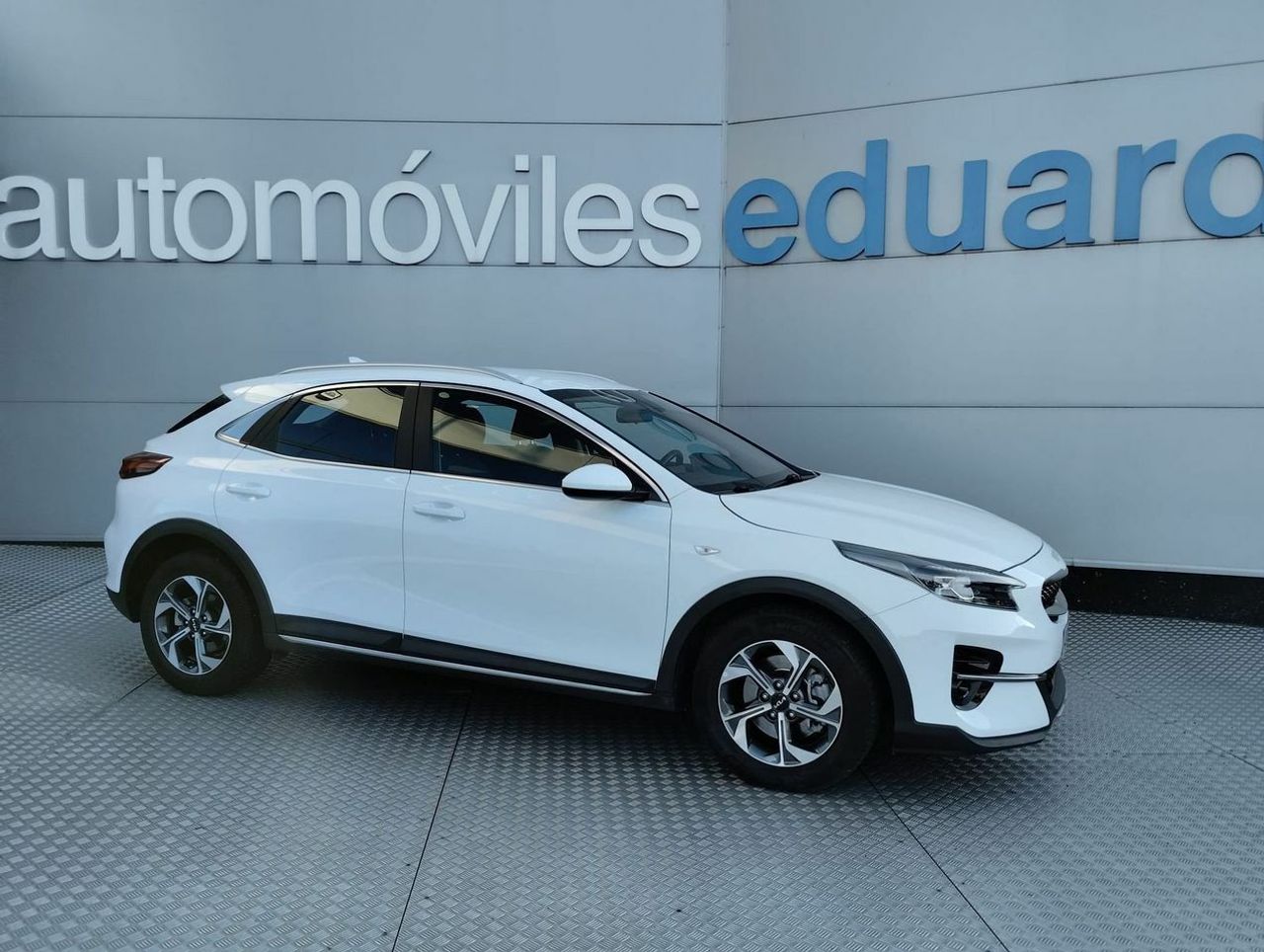 Kia XCeed 1.0 TGDi Drive 88kW 120CV - Foto 1