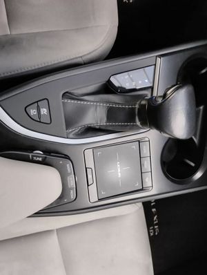 Lexus UX 2.0 250h Business - Foto 13