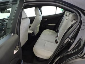 Lexus UX 2.0 250h Business - Foto 10