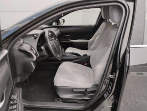 Lexus UX 2.0 250h Business - Foto 8