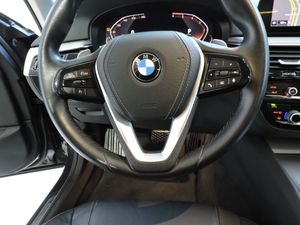BMW Serie 5 518dA - Foto 10