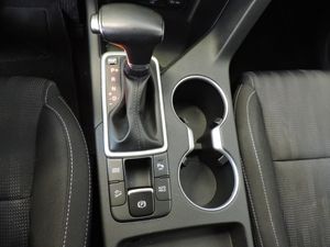 Kia Sportage 1.6 MHEV GT Line Essential 136CV DCT 4X2 - Foto 14