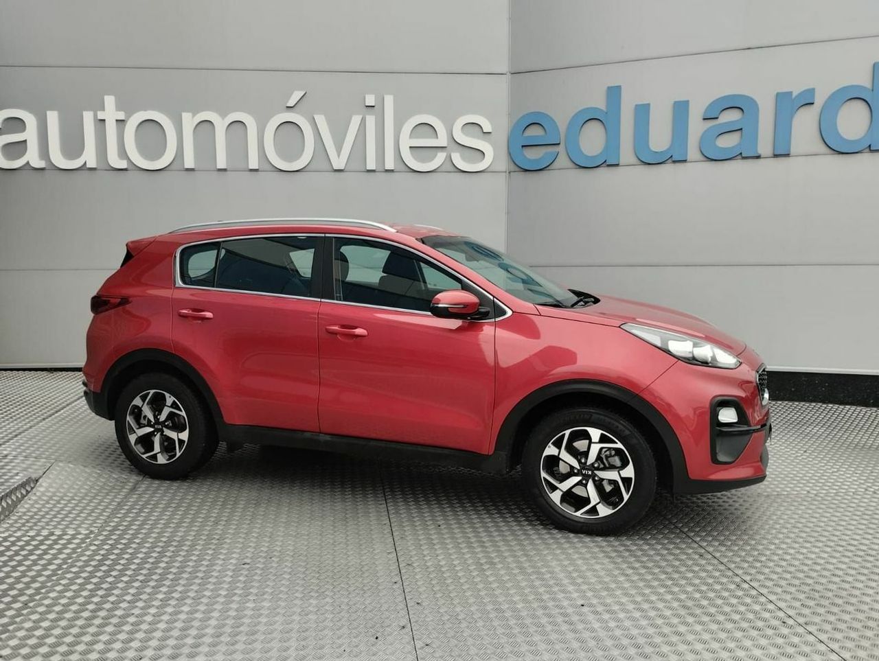 Kia Sportage 1.6 MHEV GT Line Essential 136CV DCT 4X2 - Foto 1