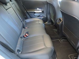 Mercedes EQA EQA 300 4MATIC - Foto 10