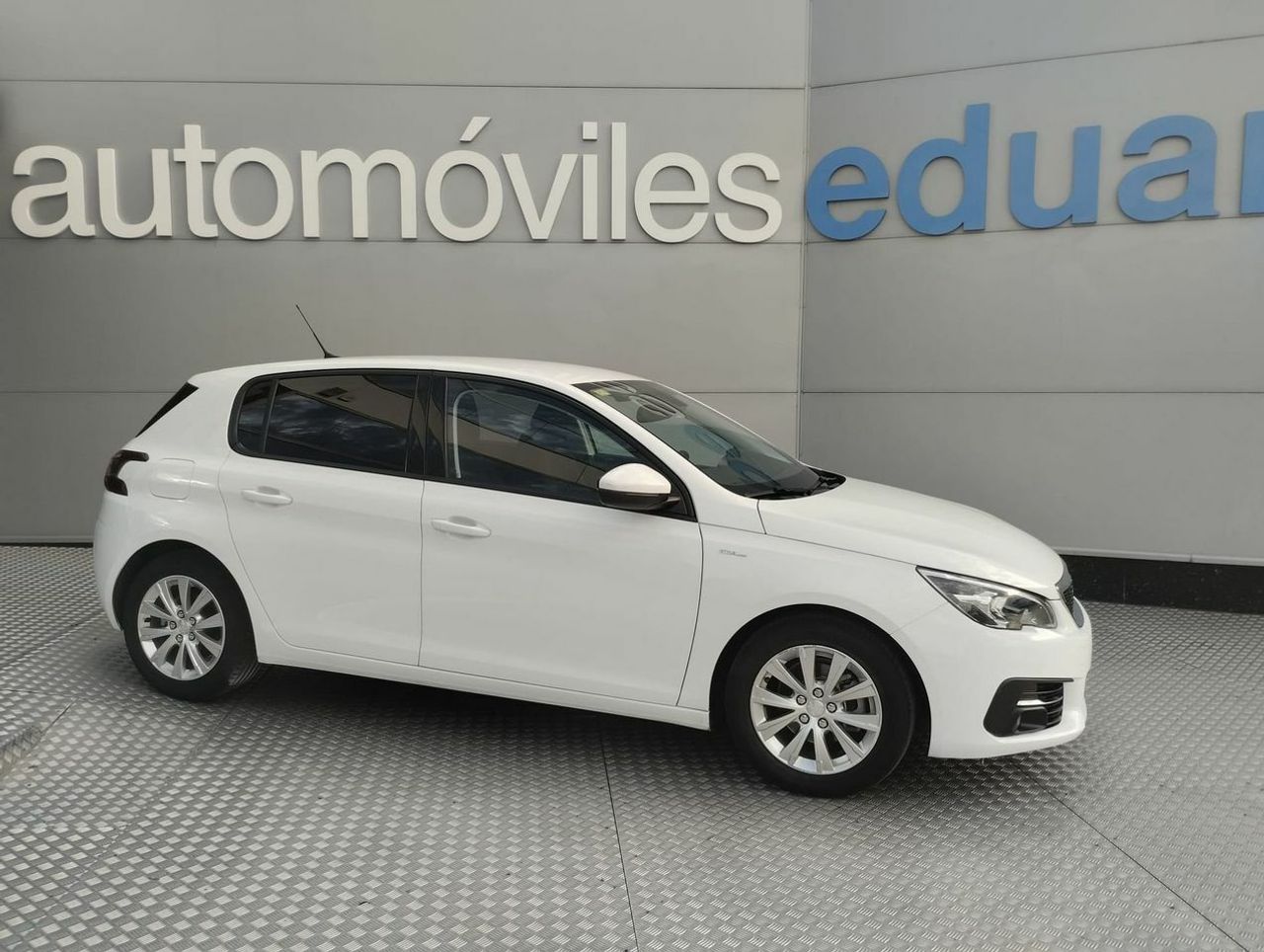 Peugeot 308 5p Style PureTech 130 SS 6 Vel. MAN - Foto 1