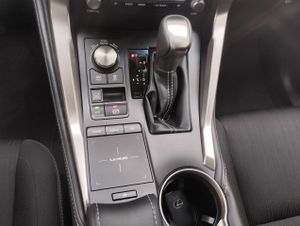 Lexus NX 2.5 300h Business 2WD - Foto 12