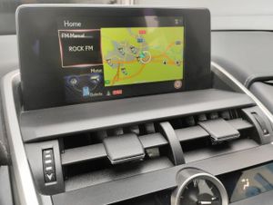 Lexus NX 2.5 300h Business 2WD - Foto 14