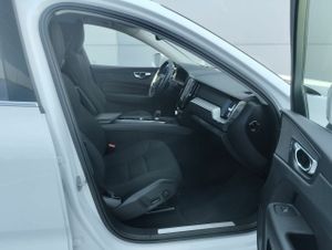 Volvo XC60 2.0 B4 D Momentum Pro Auto - Foto 13
