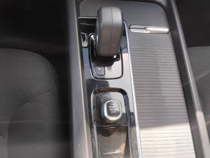 Volvo XC60 2.0 B4 D Momentum Pro Auto - Foto 8