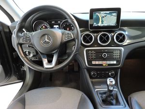 Mercedes Clase CLA 180 d Shooting Brake - Foto 7