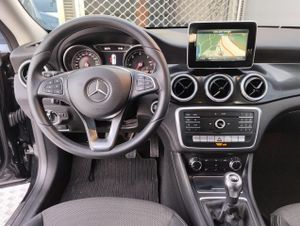 Mercedes Clase CLA 200 d Shooting Brake - Foto 7