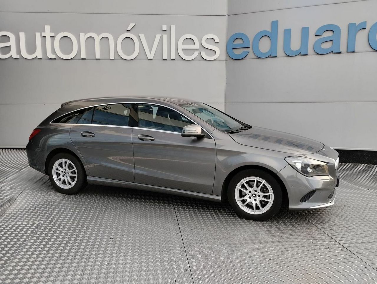 Mercedes CLA CLA 180 Shooting Brake - Foto 1