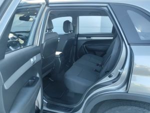 Kia Sorento 2.2 CRDi Active 4x4 - Foto 10