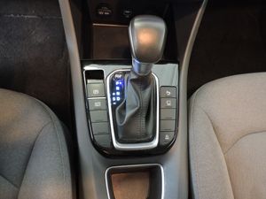 Hyundai IONIQ 1.6 GDI PHEV Klass DCT - Foto 13