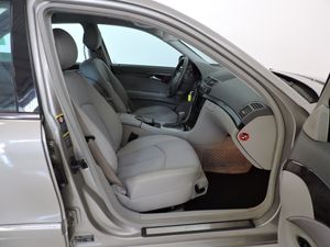 Mercedes Clase E E 200 K CLASSIC - Foto 9